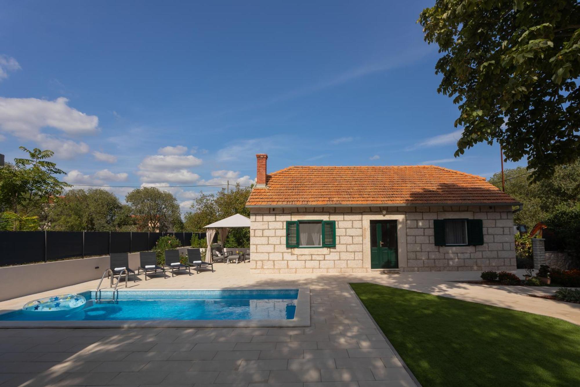 Experience Village Life - Jokini Dvori With Private Pool Pakovo Selo Exterior photo