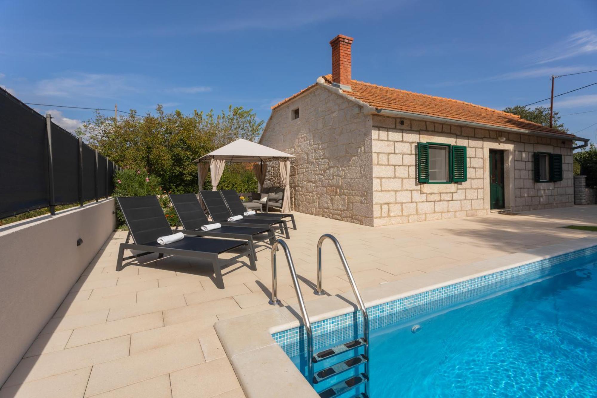 Experience Village Life - Jokini Dvori With Private Pool Pakovo Selo Exterior photo