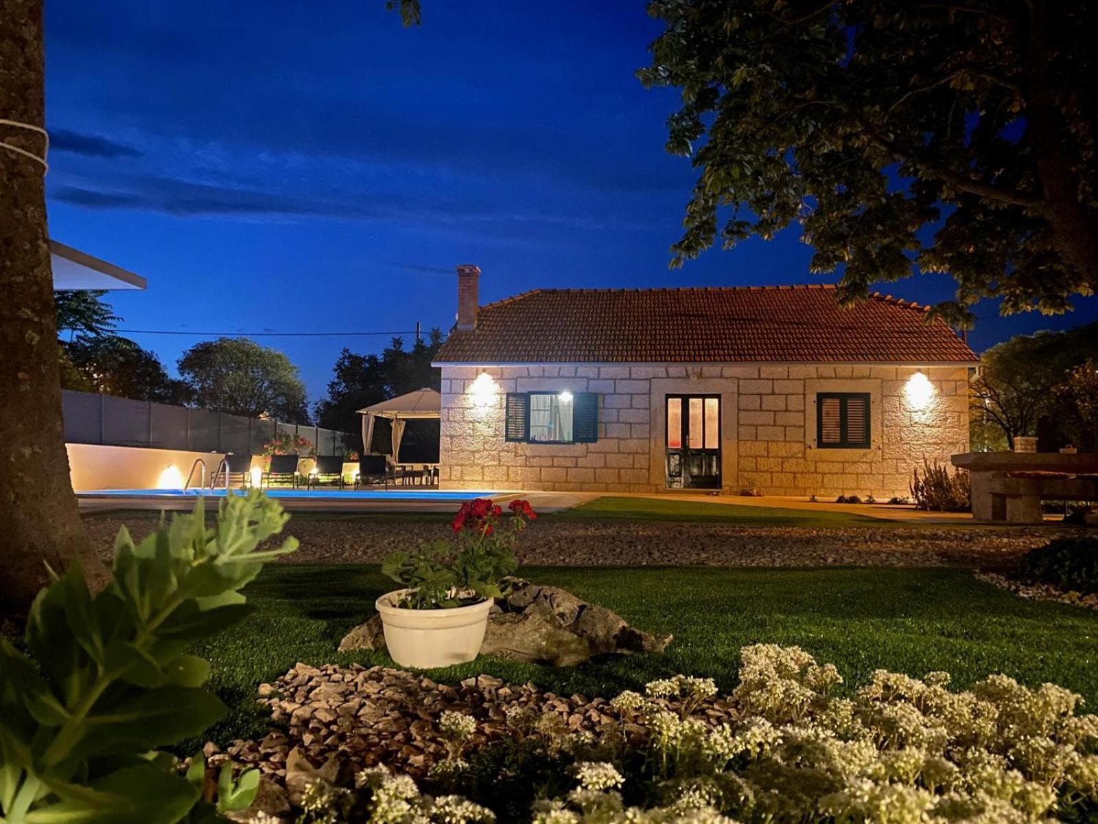 Experience Village Life - Jokini Dvori With Private Pool Pakovo Selo Exterior photo